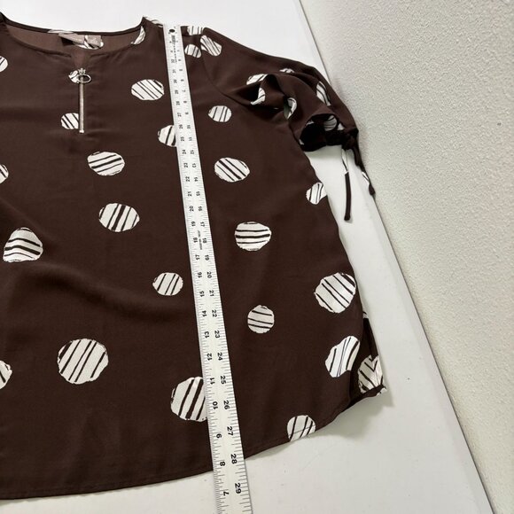 Chicos Top Womens 2 Us L Brown White Circles Geometric Slit Tie Sleeve 1/4 Zip - Picture 12 of 13